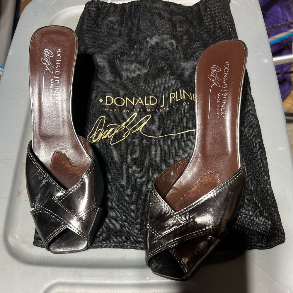 Donald Pliner shoes